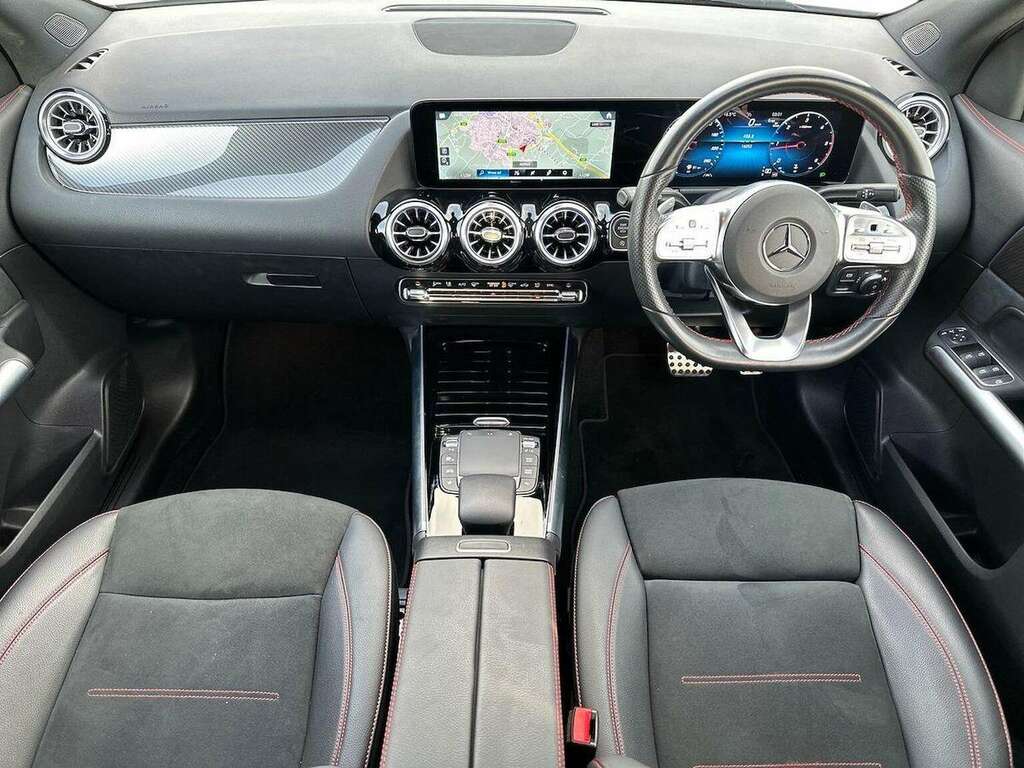 Mercedes-Benz GLA Class Gla 220D 4Matic Amg Line Premium Black #7