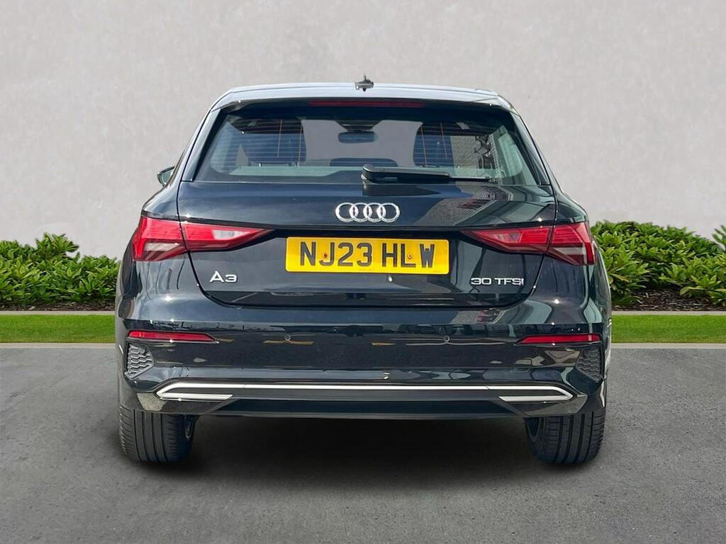 Audi A3 30 Tfsi Sport Black #4