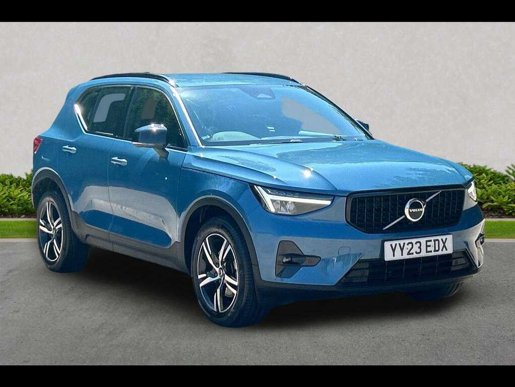 Volvo XC40 2.0 B3p Plus Dark Blue
