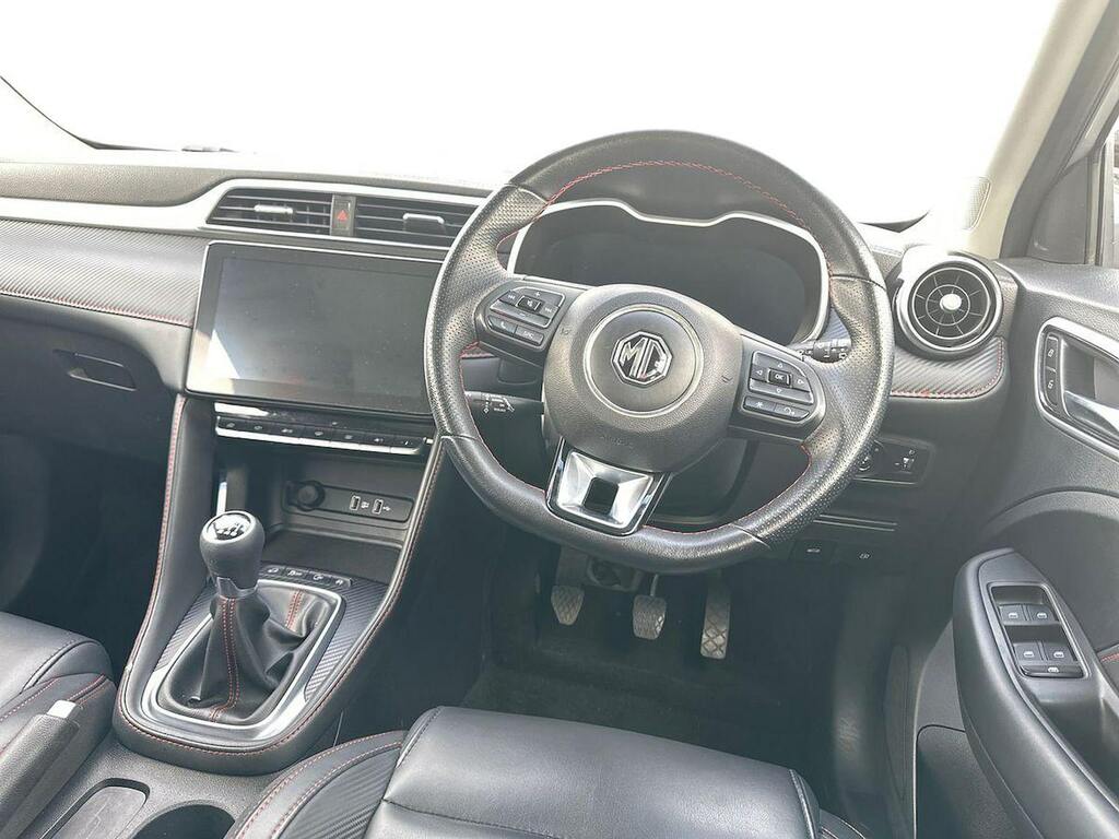 MG ZS 72.6Kwh Trophy Suv Red #15
