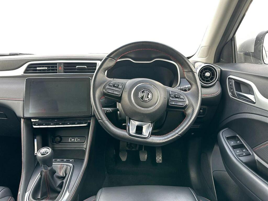 MG ZS 72.6Kwh Trophy Suv Red #9