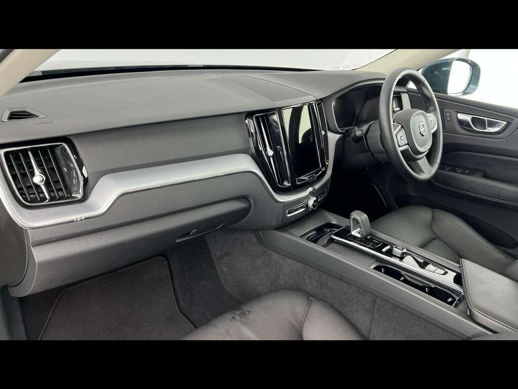 Volvo XC60 2.0 B5p Momentum Awd Geartronic NL22ZHH Blue #6