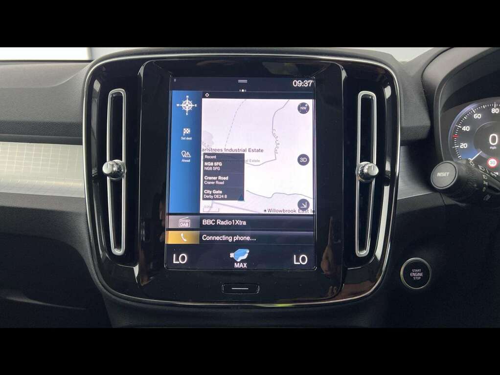Volvo XC40 2.0 B4p R Design 7 Speed Black #11