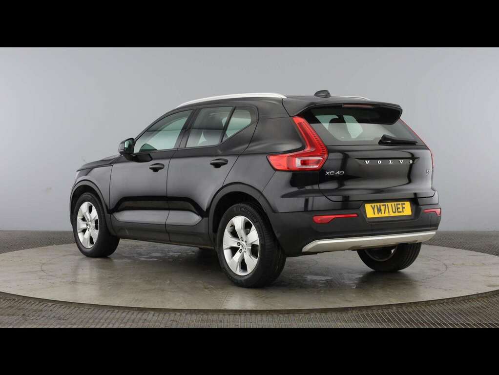 Volvo XC40 1.5 T3 163 Momentum Black #3
