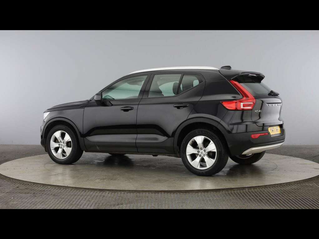 Volvo XC40 2.0 B4p R Design 7 Speed Black #19