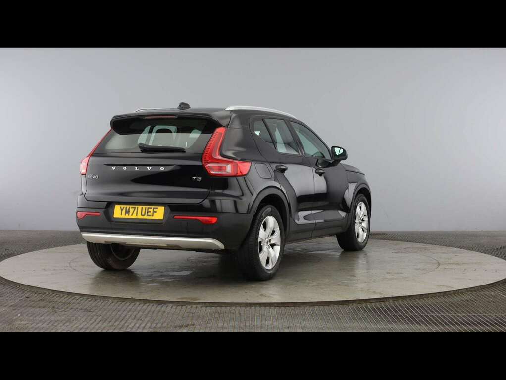 Volvo XC40 2.0 B4p R Design 7 Speed Black #16