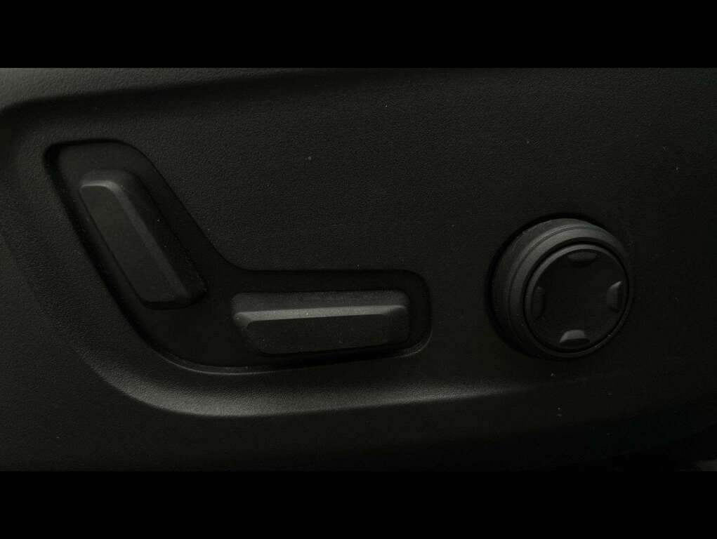 Volvo XC40 2.0 B5p Inscription Awd Black #26