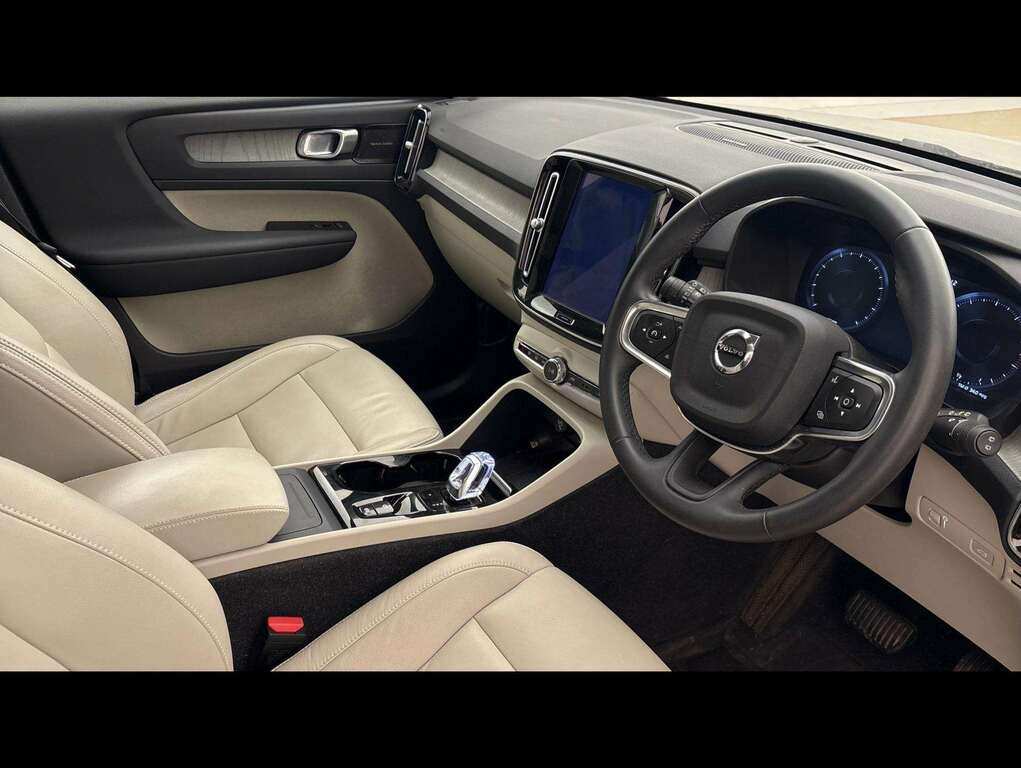 Volvo XC40 2.0 B5p Inscription Awd Black #18