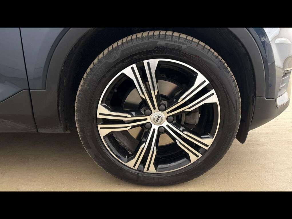 Volvo XC40 2.0 B5p Inscription Awd Black #24