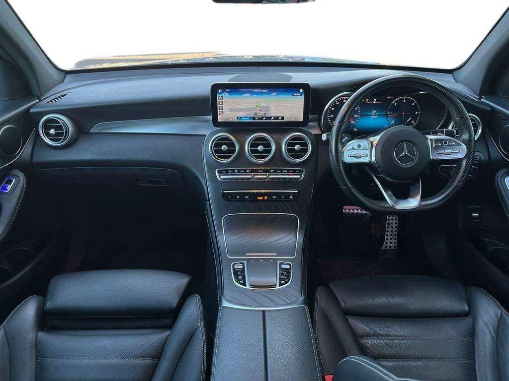 Mercedes-Benz GLC Class Glc 300 4Matic Amg Line White #8