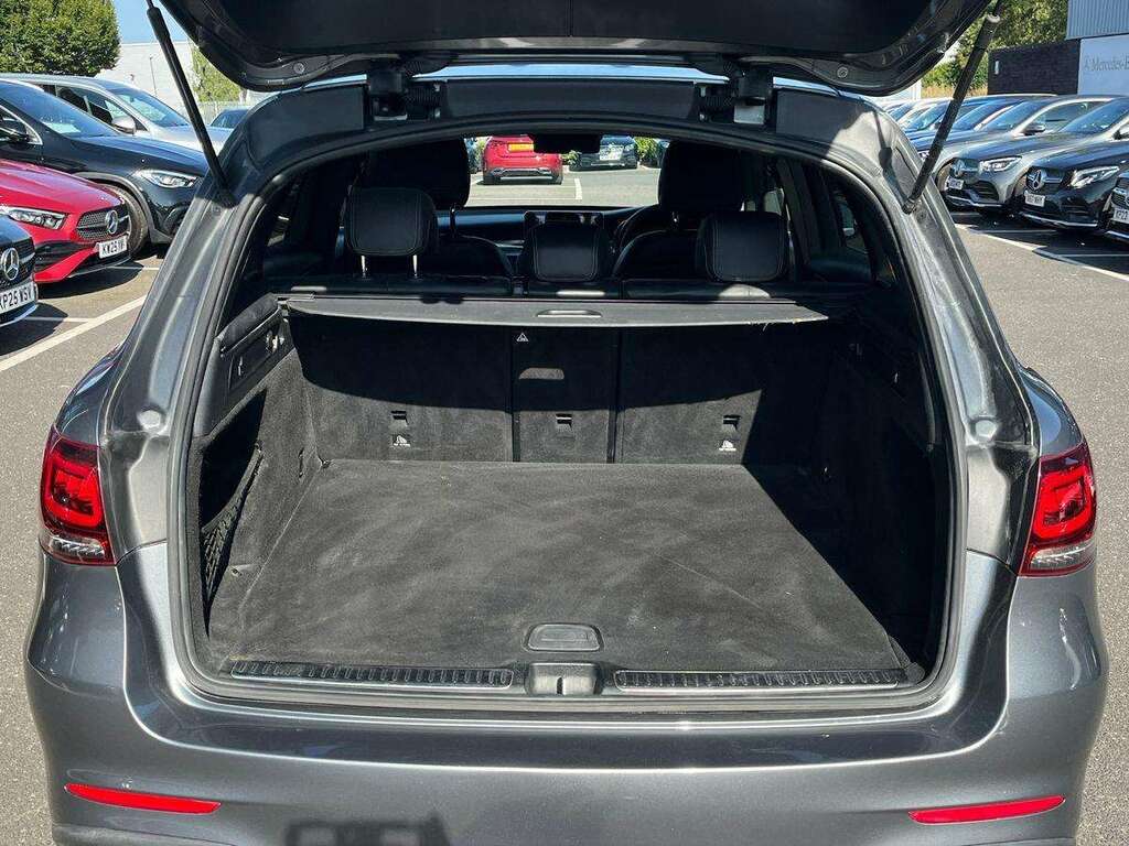 Mercedes-Benz GLC Class Glc 300 4Matic Amg Line White #17