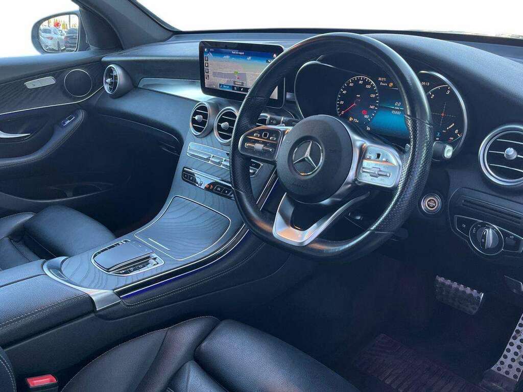 Mercedes-Benz GLC Class Glc 300 4Matic Amg Line White #15