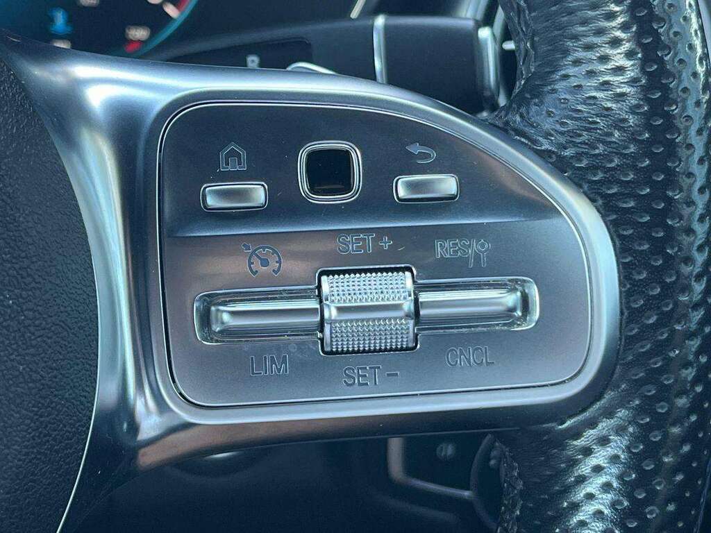 Mercedes-Benz GLC Class Glc 300 4Matic Amg Line White #27