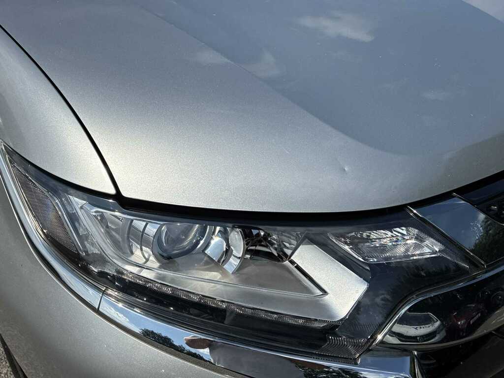 Mitsubishi Outlander 2.4 Phev Reflex Commercial White #27