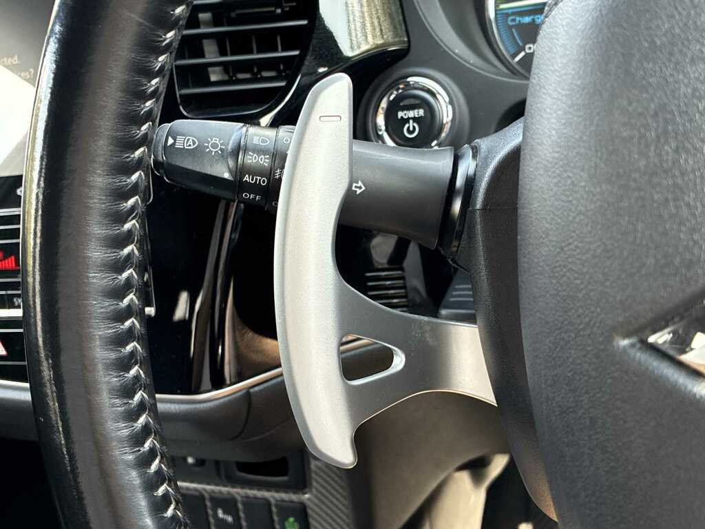 Mitsubishi Outlander 2.4 Phev Reflex Commercial White #25