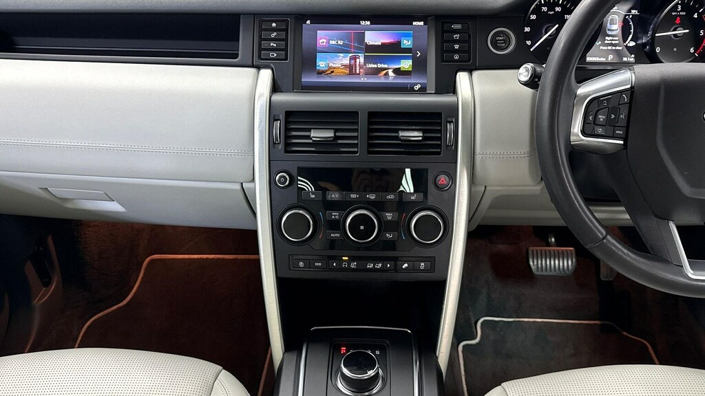 Land Rover Discovery Sport Black #14