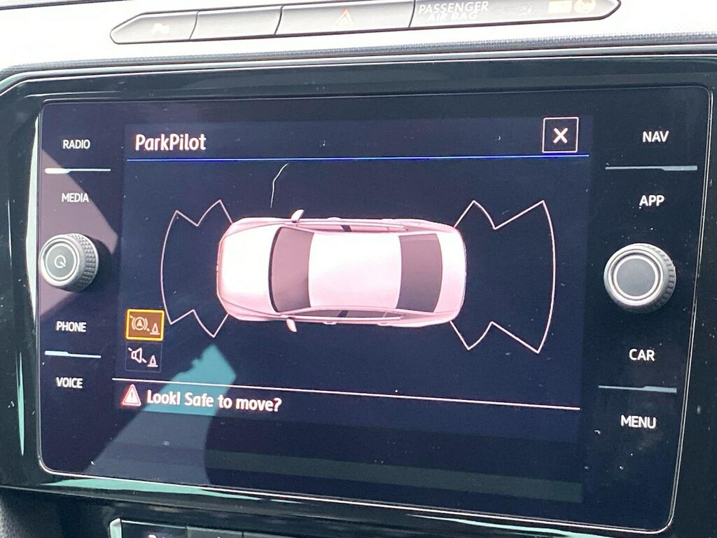 Volkswagen Passat R-line Tdi Dsg White #23
