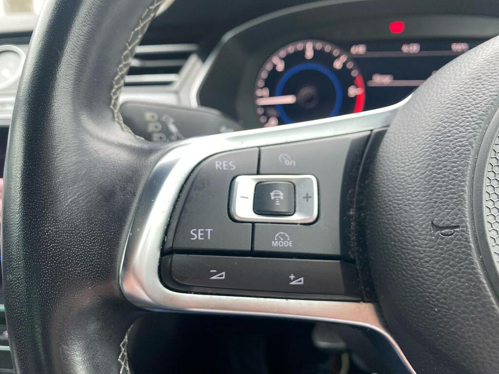 Volkswagen Passat R-line Tdi Dsg White #26