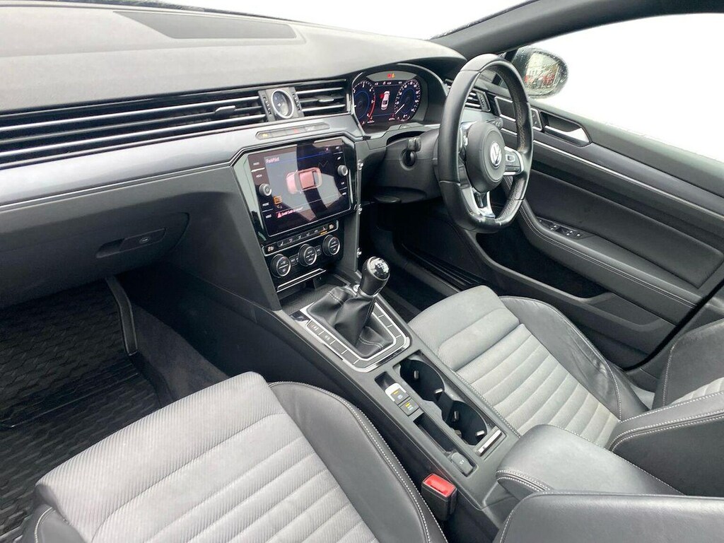 Volkswagen Passat R-line Tdi Dsg White #7