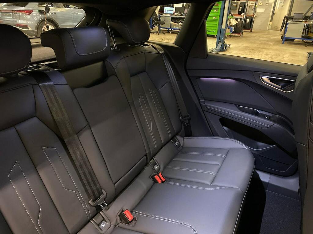 Audi Q4 E Tron 40 S Line Sportback 63Kwh 204 P Black #16