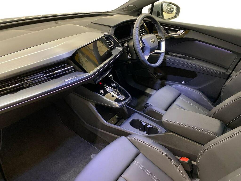 Audi Q4 E Tron 40 S Line Sportback 63Kwh 204 P Black #7