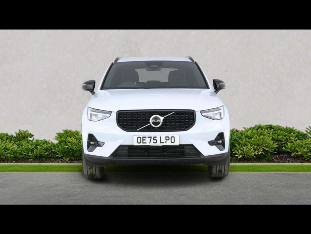 Volvo XC40 2.0 B4p Plus Dark Blue #5