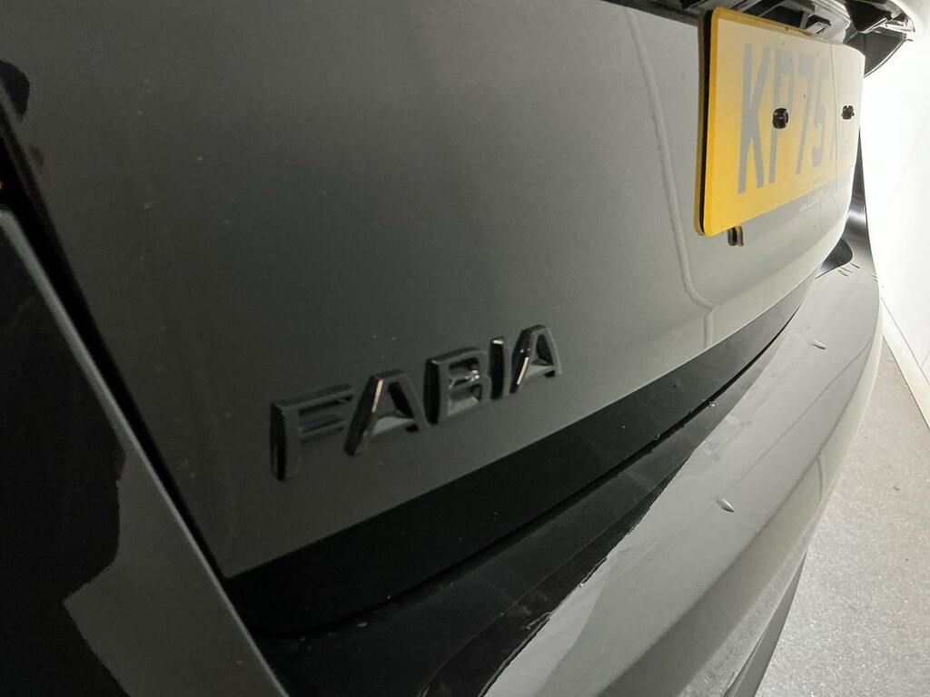 Skoda Fabia 1.0 Mpi 80 Se Edition Blue #31