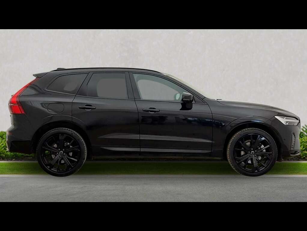 Volvo XC60 2.0 B5p Plus Black Edition Awd Geartronic Black #3