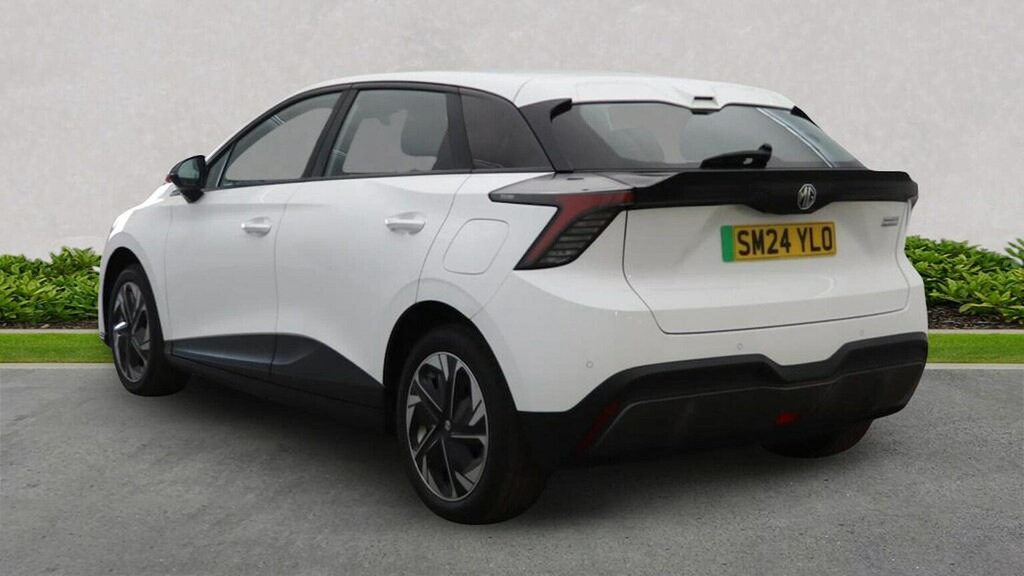 MG MG4 150Kw Se Ev Long Range 64Kwh White #3