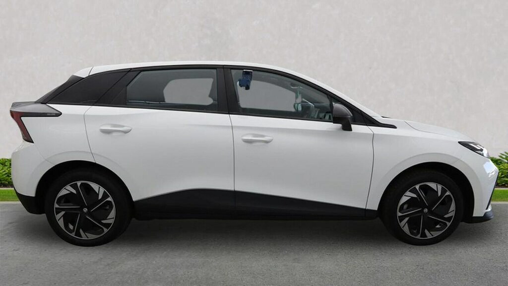 MG MG4 150Kw Se Ev Long Range 64Kwh White #5
