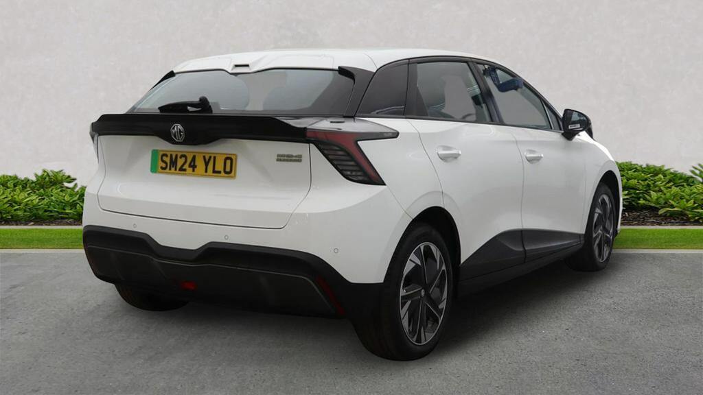 MG MG4 150Kw Se Ev Long Range 64Kwh White #4