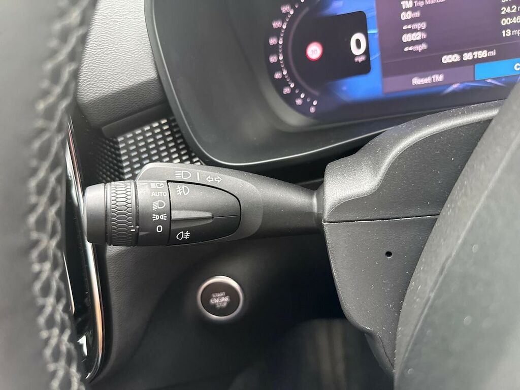 Volvo XC40 2.0 B3p Plus Dark Estate Grey #27