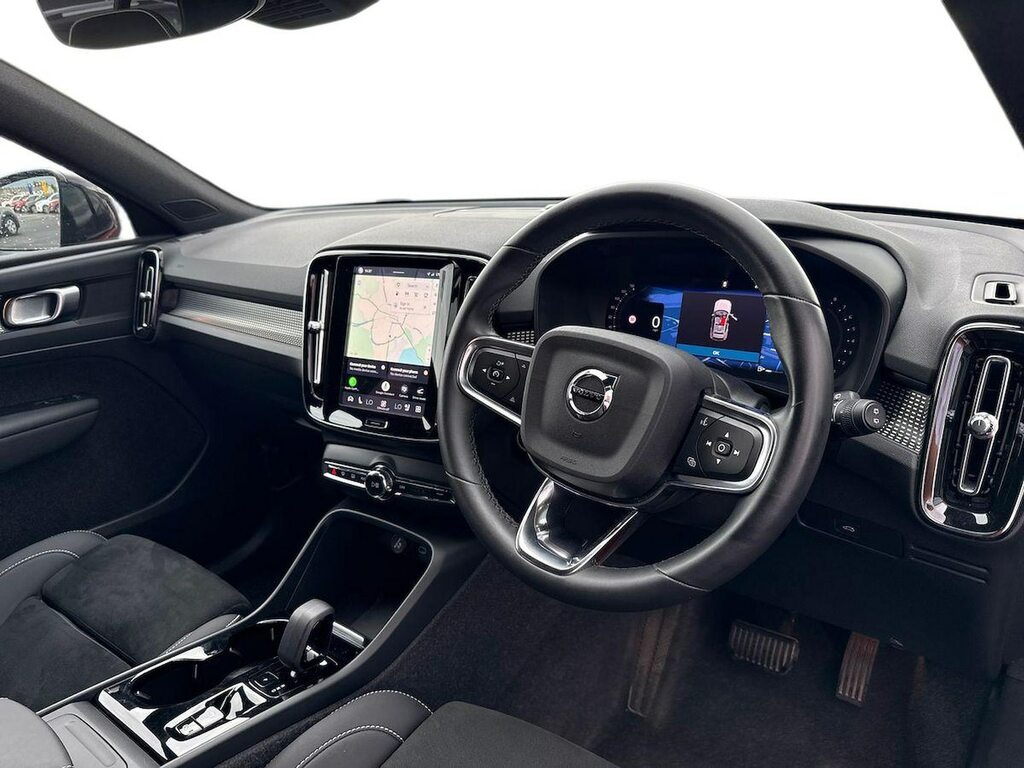 Volvo XC40 2.0 B3p Plus Dark Estate Grey #15