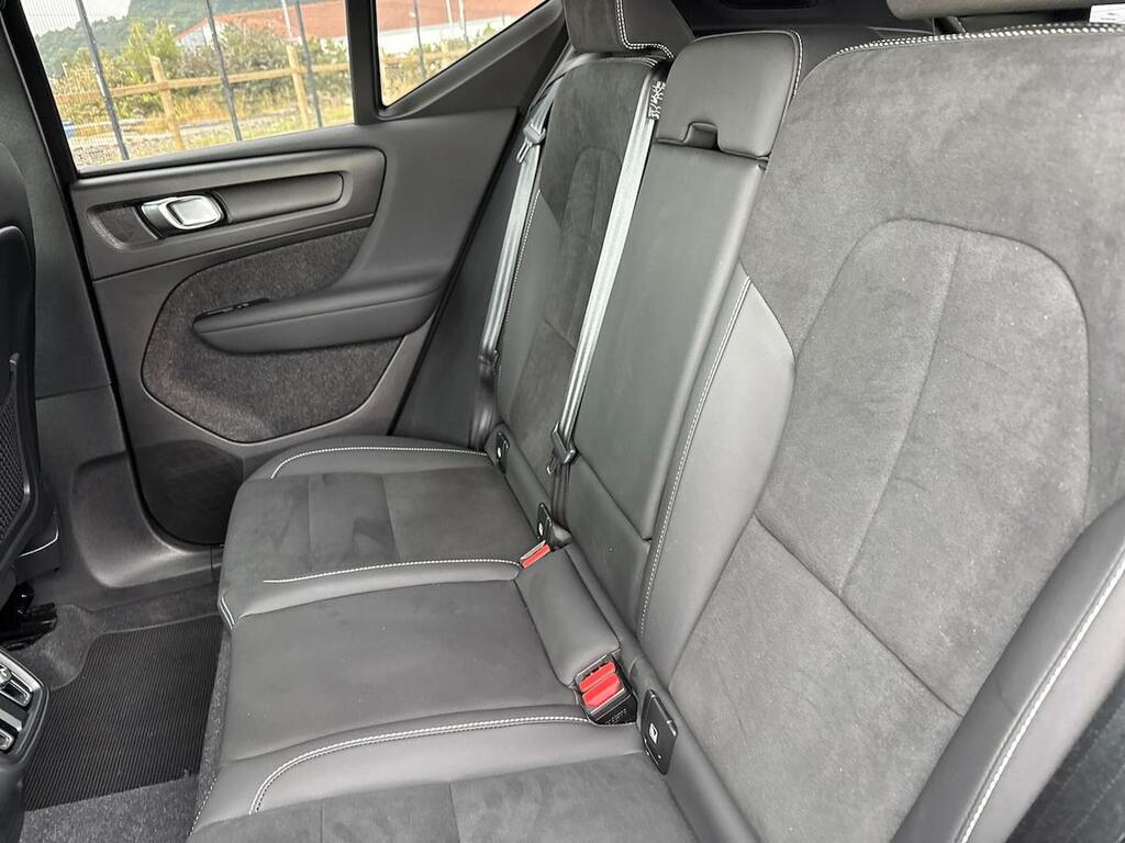 Volvo XC40 2.0 B3p Plus Dark Estate Grey #16
