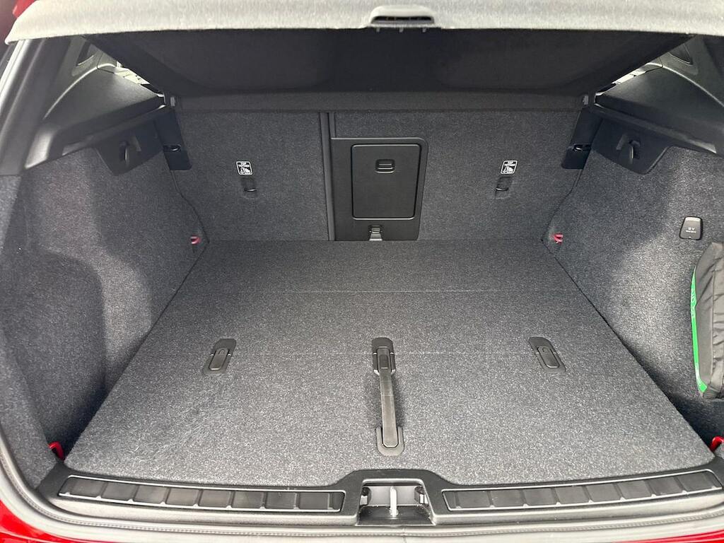Volvo XC40 2.0 B3p Plus Dark Estate Grey #17