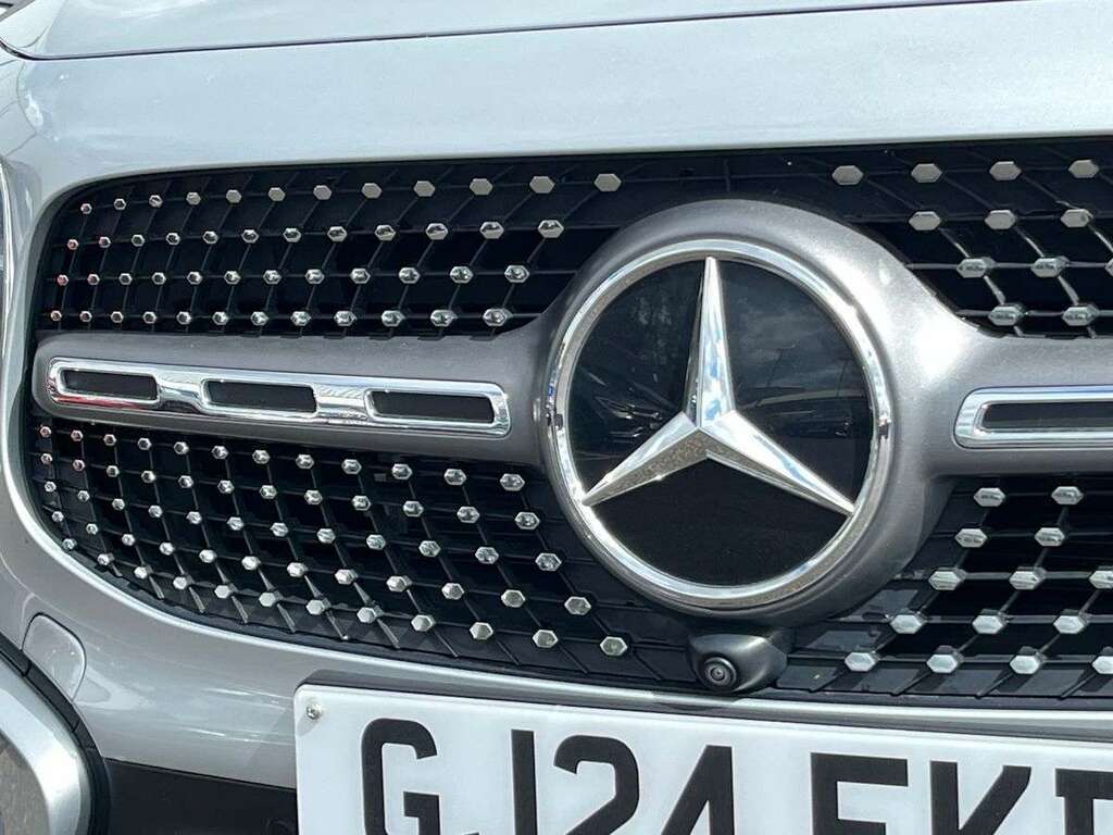 Mercedes-Benz GLB Class Glb 220D 4Matic Amg Line Executive 8G-tronic #33