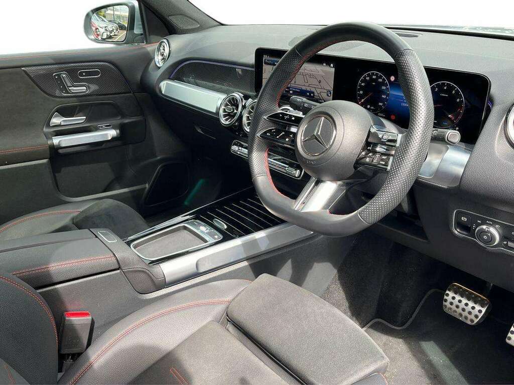 Mercedes-Benz GLB Class Glb 220D 4Matic Amg Line Executive 8G-tronic #15