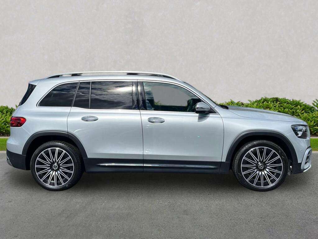 Mercedes-Benz GLB Class Glb 200 Amg Line Premium Plus 7G-tronic Silver #3