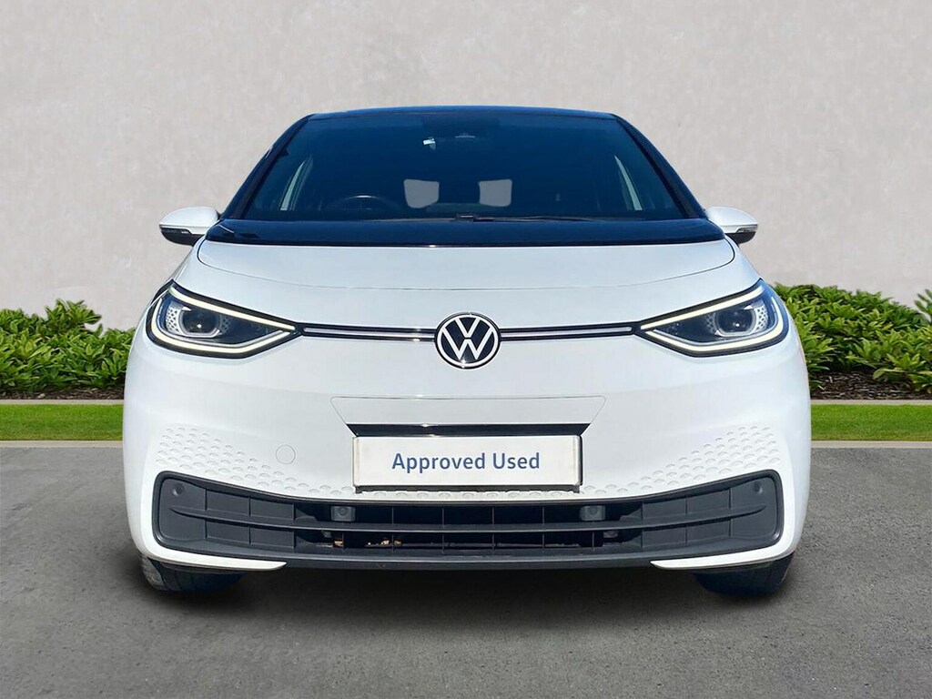 Volkswagen ID.3 Pro Performance 58Kwh Family Hatchback Electri White #4