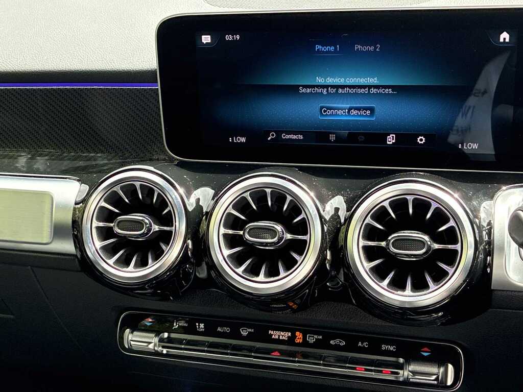 Mercedes-Benz GLB Class Glb 200 Amg Line Premium Night Edition A White #44
