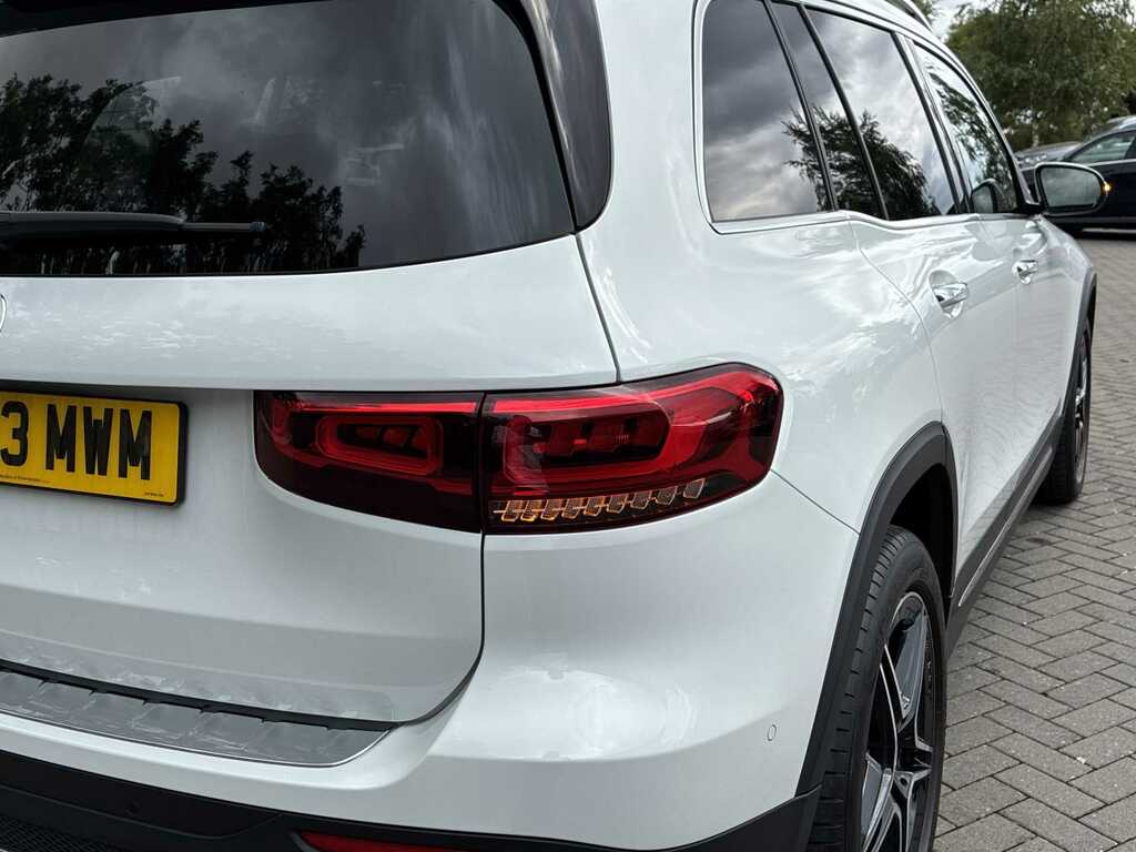 Mercedes-Benz GLB Class Glb 200 Amg Line Premium Night Edition A White #34