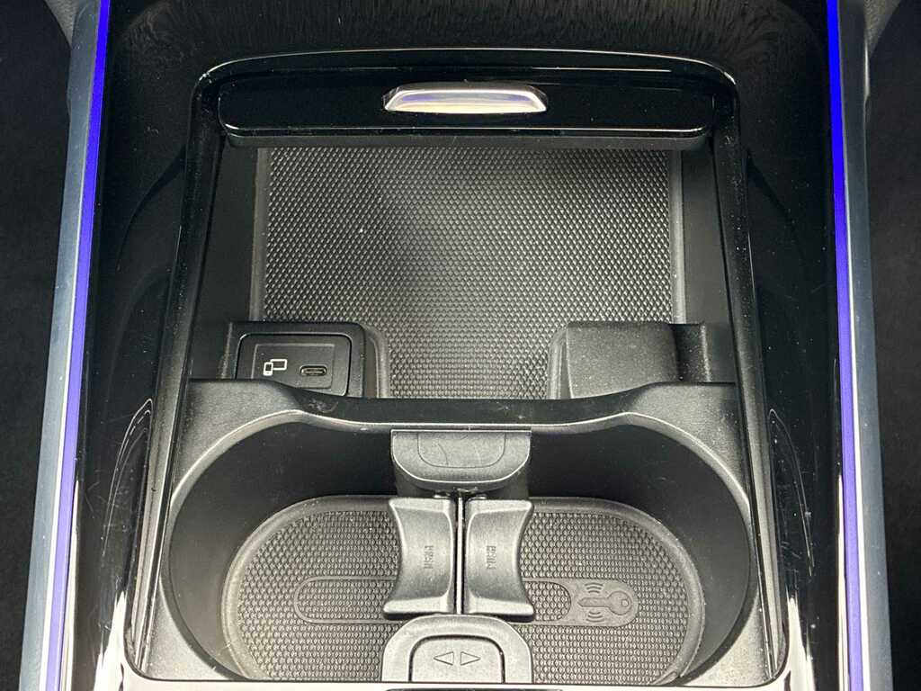 Mercedes-Benz GLB Class Glb 200 Amg Line Premium Night Edition A White #42