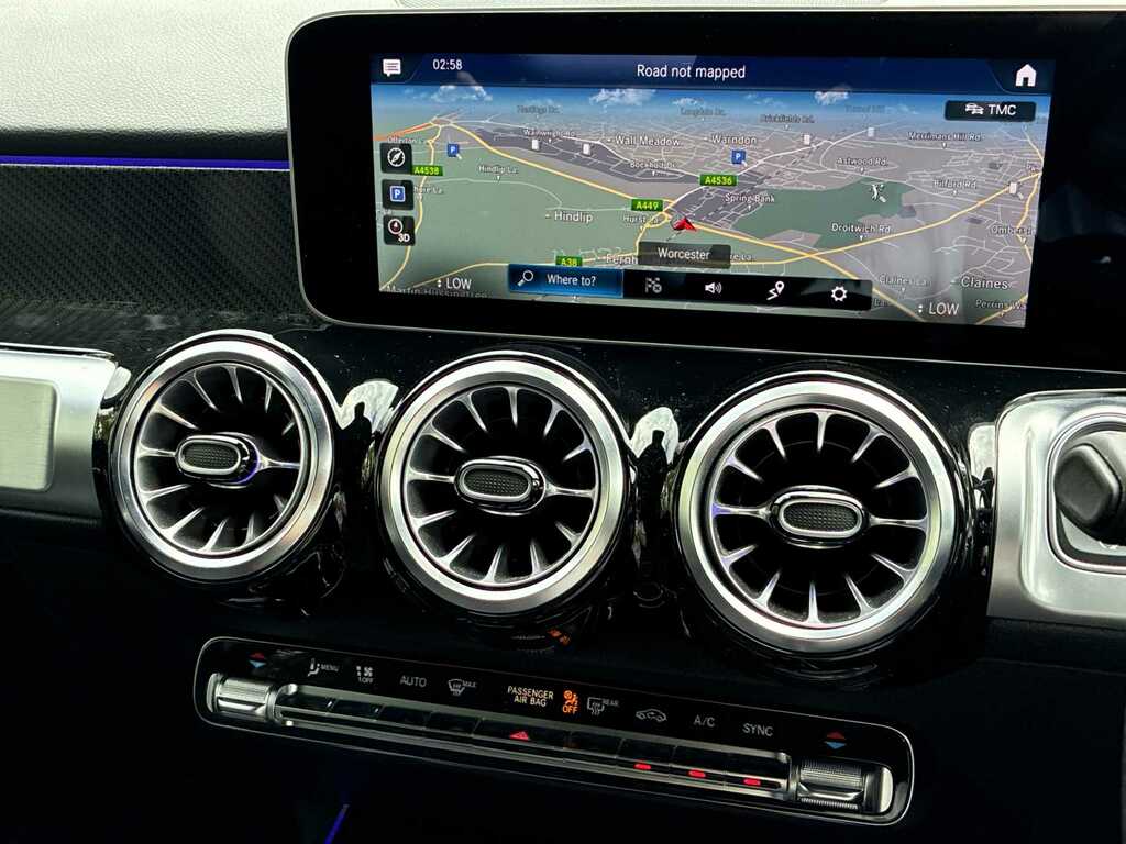 Mercedes-Benz GLB Class Glb 200 Amg Line Premium Night Edition A White #25