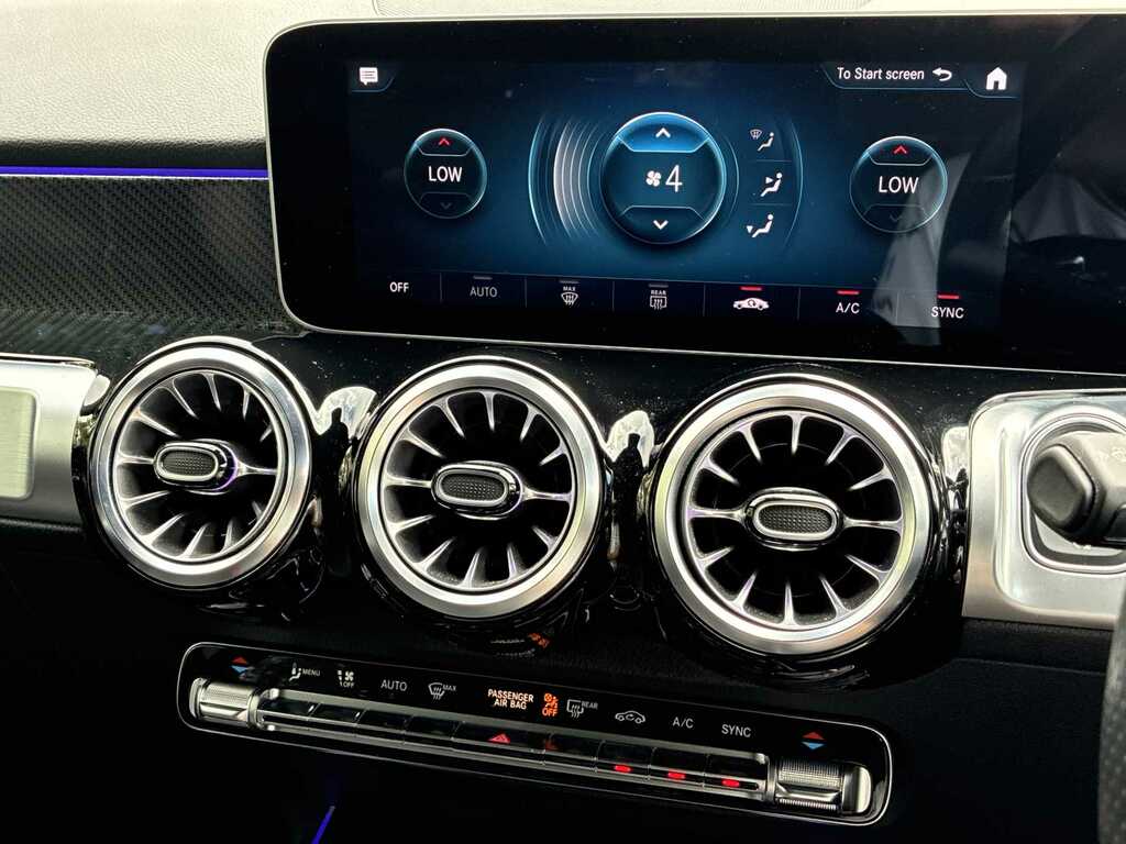 Mercedes-Benz GLB Class Glb 200 Amg Line Premium Night Edition A White #12
