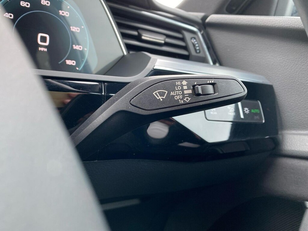 Audi E-tron 300Kw 55 Quattro 95Kwh Black Edition  #28