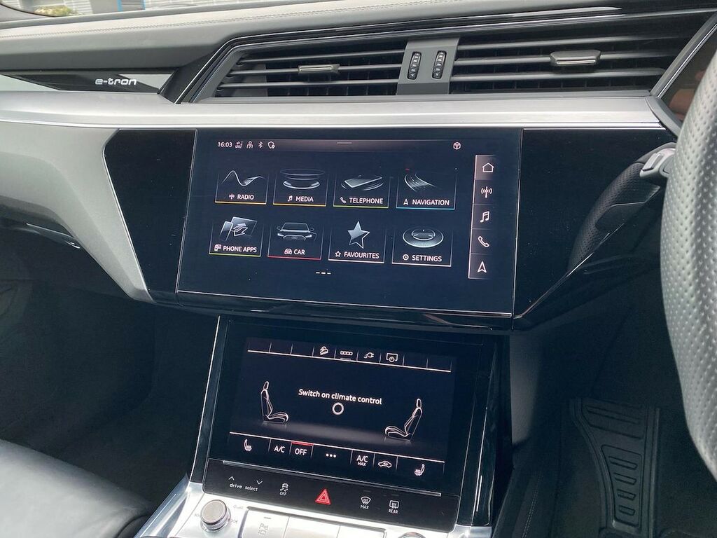 Audi E-tron 300Kw 55 Quattro 95Kwh Black Edition  #25