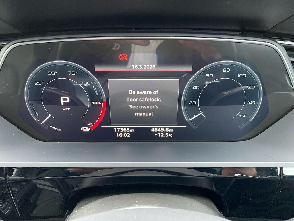 Audi E-tron 300Kw 55 Quattro 95Kwh Black Edition  #10