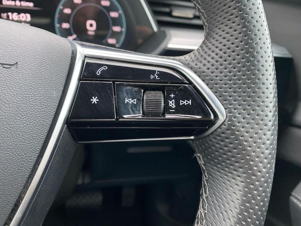 Audi E-tron 300Kw 55 Quattro 95Kwh Black Edition  #26