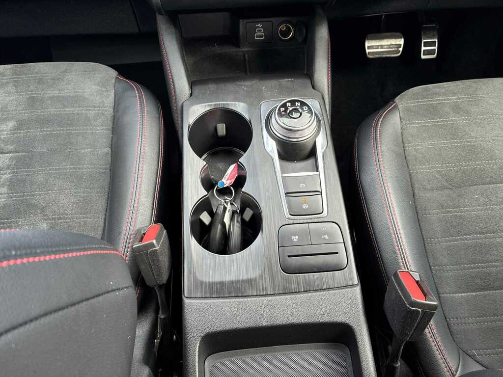 Ford Kuga Ford 2.5 St-line X Edition 225Ps Phev Red #12