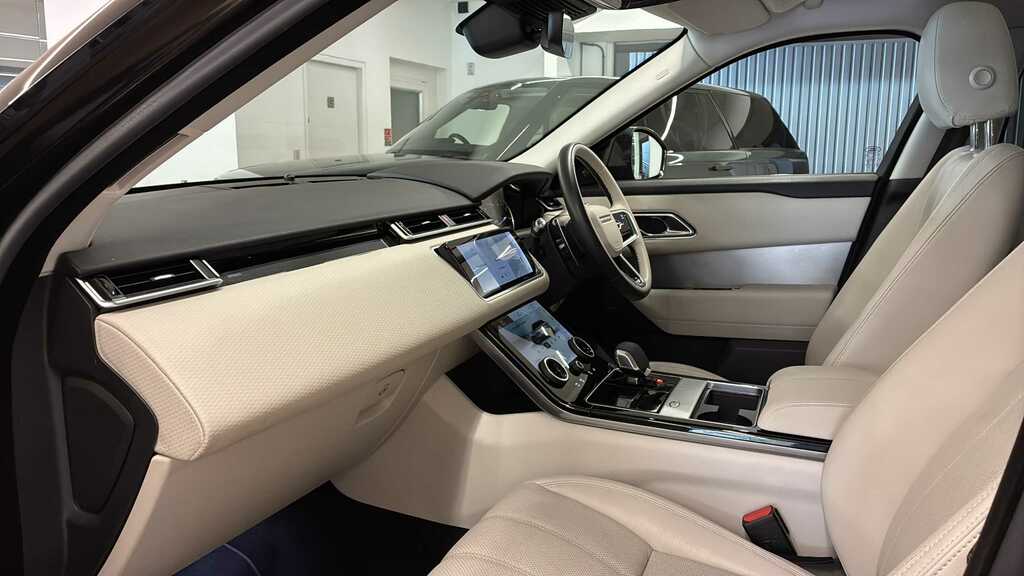 Land Rover Range Rover Velar 2.0 P250 R-dynamic S LR22XXC Black #3